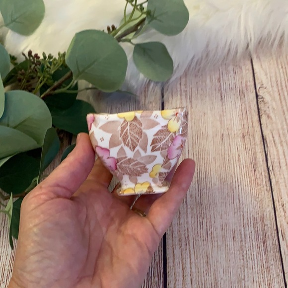 Royal Winton Other - Royal Winton vintage small floral dish